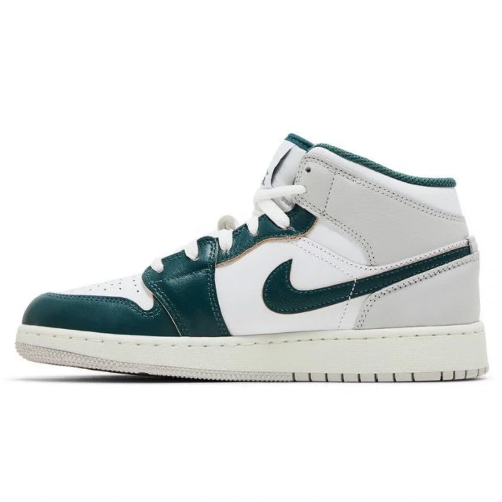 Jordan 1 se mid gs Oxidized green Brand new